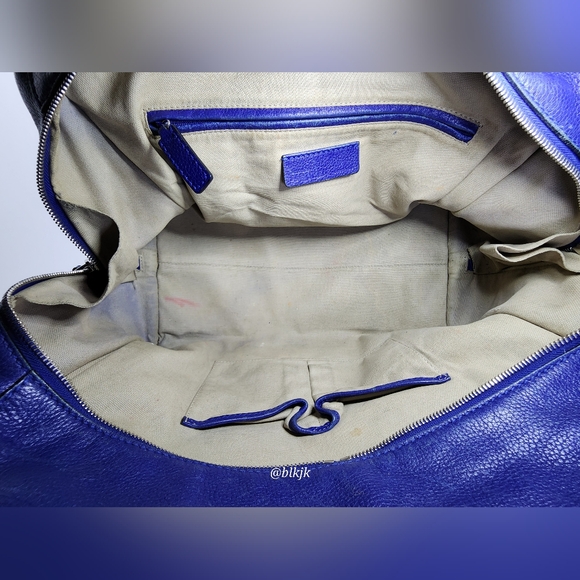 Alexander McQueen Ultramarine Leather Skull Padlock Large Zip Around Tote Bag - Picture 14 of 16